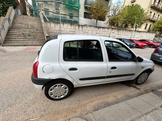 Clio  2004