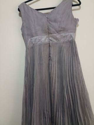 Vestido fiesta K2 gris con chaqueta