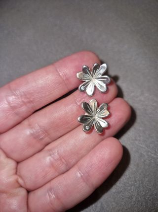 Pendientes trébol Pandora
