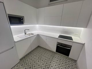 Autónomo con cuadrilla realizó trabajos de reforma