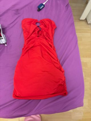 Vestido rojo sin tirantes