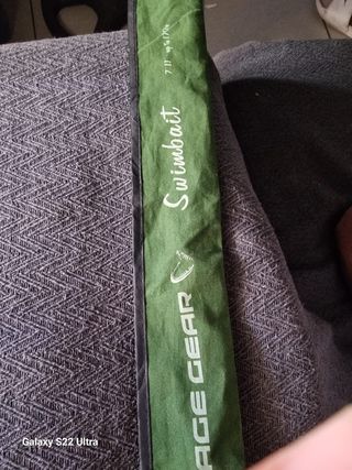 Caña salvaje gear y carrete abu García toro .