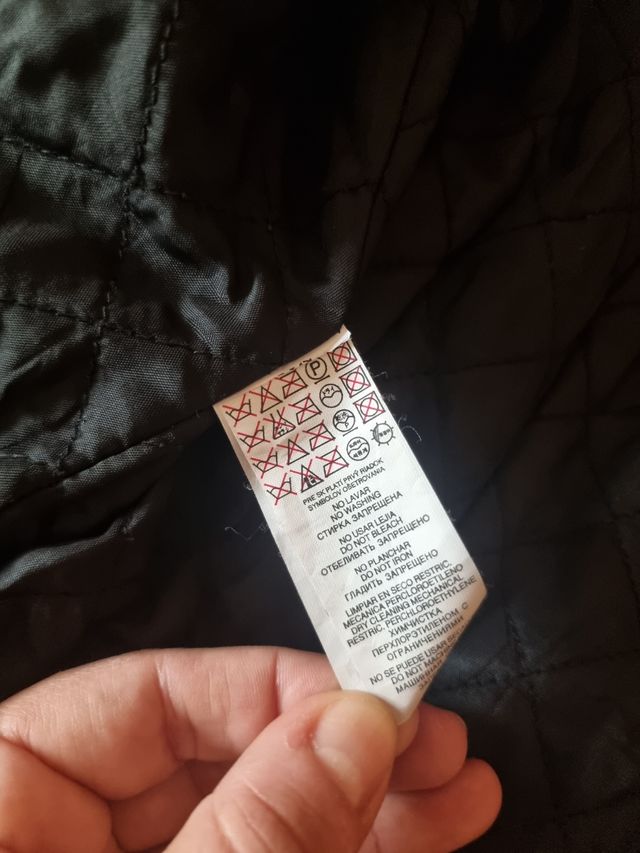 Chaqueta Mango Negra Vintage (años 2000)