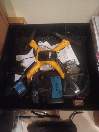 Dron TOYLAB Amarillo y Negro