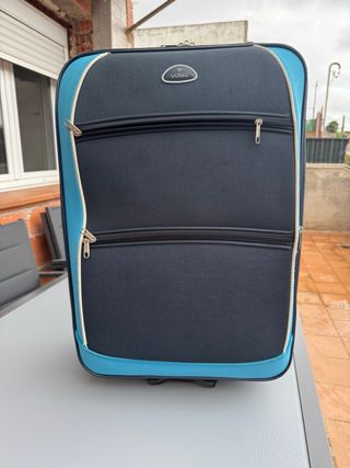 Maleta de viaje azul y negra medidas  64x42,5x24,5