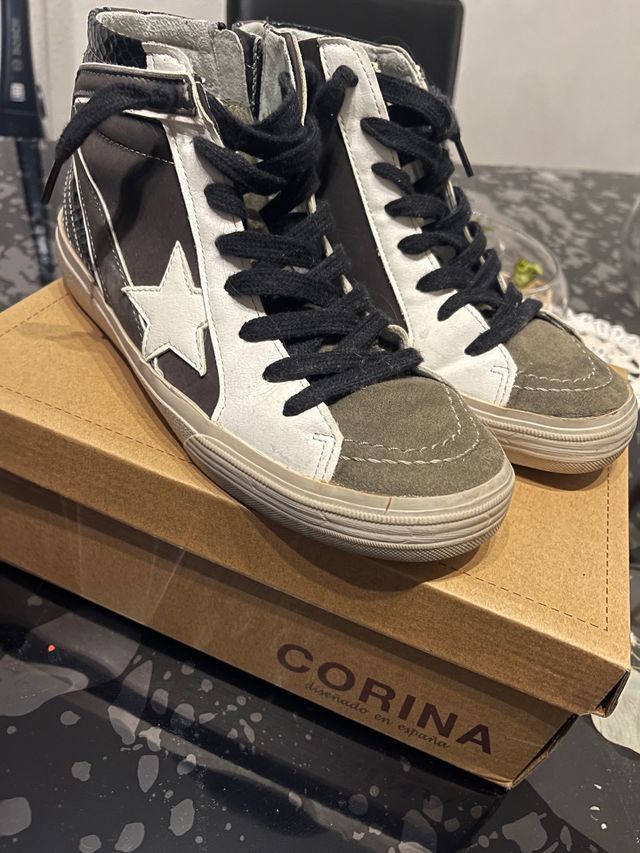 Zapatillas Corina altas estrella negra blanca verd
