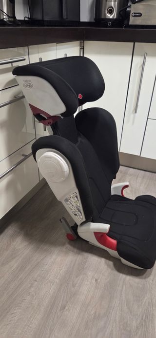 Silla niño Isofix negra