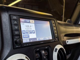 Jeep Wrangler Unlimited Arctic 200cv