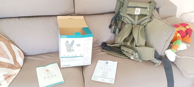 Mochila Ergobaby Omni Breeze Verde Oliva