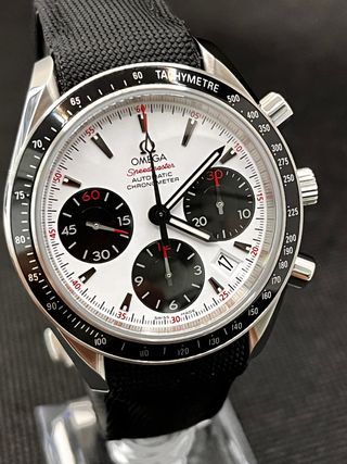 Reloj Omega Speedmaster Date Panda 