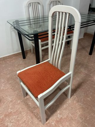 Mesa de cristal y 6 sillas