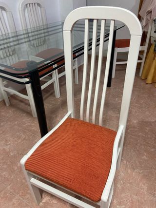 Mesa de cristal y 6 sillas