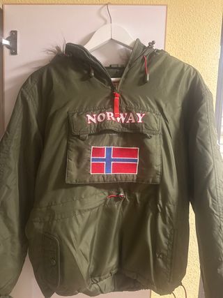 Chaqueta Anorak Verde Norway
12 años 152cm