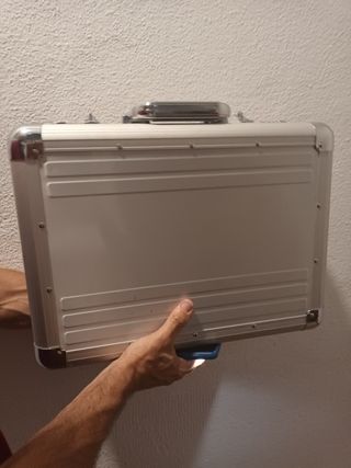 Maletín de viaje de aluminio