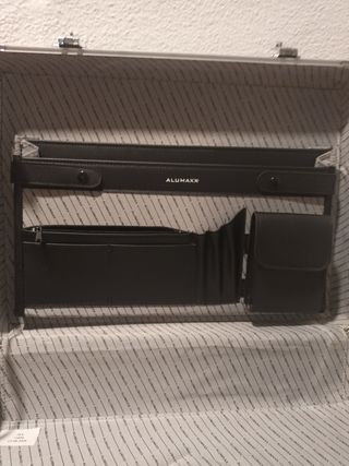 Maletín de viaje de aluminio