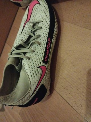 Botas de fútbol Nike Phantom (36)
