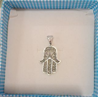 Mano de Fátima de plata