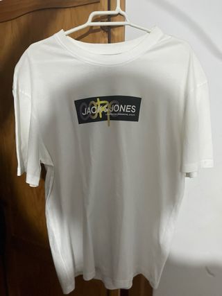 Camiseta Jack & Jones Blanca
Talla S