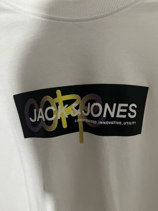 Camiseta Jack & Jones Blanca
Talla S