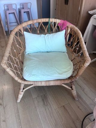 Sillón de ratán verde lima