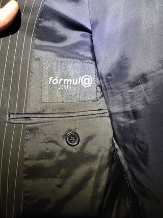 Chaqueta de traje negra con rayas blancas talla 52