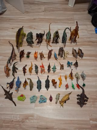 Colección de 53  Dinosaurios PVC Duro