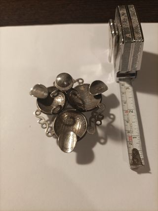 Cenicero de monedas de plata