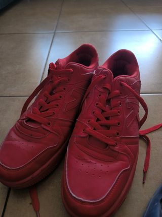Zapatillas rojas