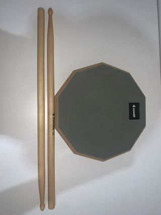Caja sorda Donner con baquetas 5A