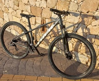 Trek Marlin 5 Talla M 2022. Precio Negociable