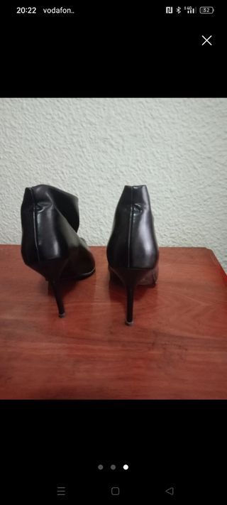 3 pares de zapatos mujer n. 36.