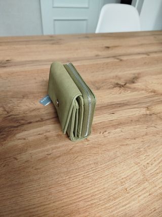 Monedero Parfois verde oliva