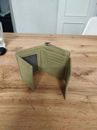 Monedero Parfois verde oliva