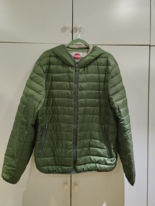 Cazadora verde Colmar con capucha