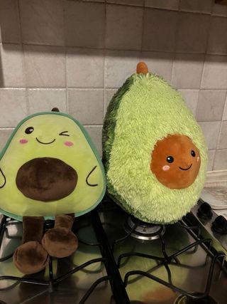 2 peluche avocado
