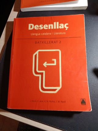 Desenllaç. Llengua catalana i literatura 2. Bat...