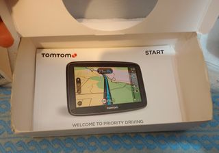 GPS TomTom Start 42 en caja