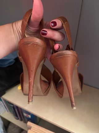 Sandalias de tacón Zara marrones