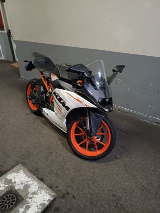 KTM RC 390 2016