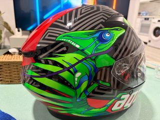 Casco Agv Talla XL Diseño Reptil