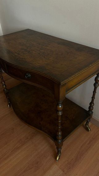 Mesa auxiliar madera raíz estilo clásico 