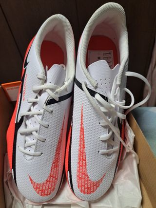 Botas Fútbol Nike Phantom Club Talla 41