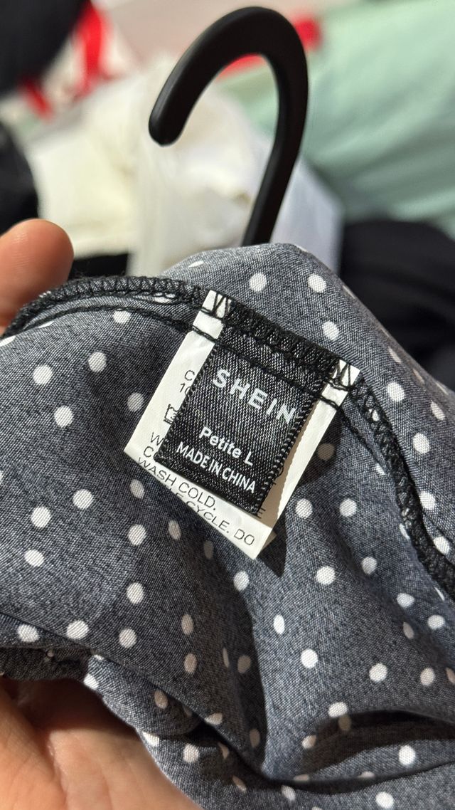 Vestido Negro con topos Blancos Shein L