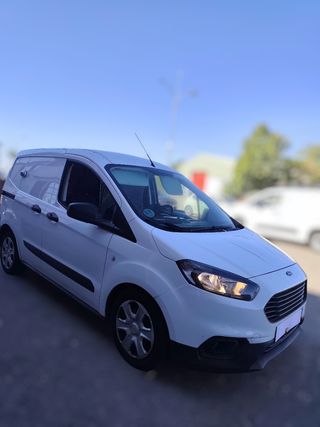 Ford Transit Courier 2021