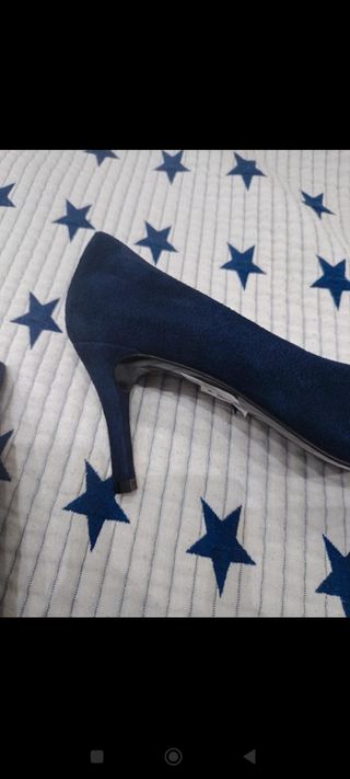 Zapatos de piel Gloria Ortiz azul