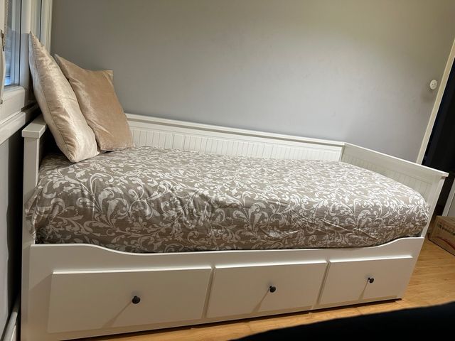 Cama Diván Ikea con colchones 