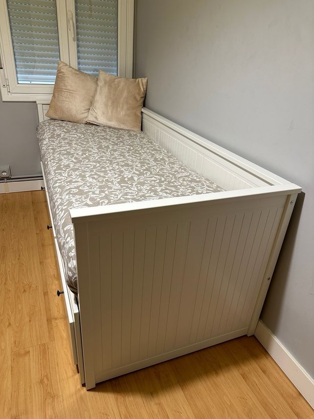 Cama Diván Ikea con colchones 