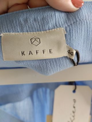 Blusa Kaffe azul talla única