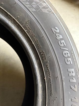 Kumho Crugen HP71 245/65 R17 107V Neumático