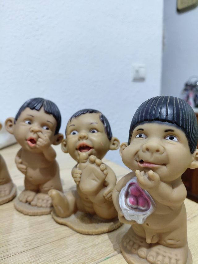 Figure in gomma per bambini con gesti vintage